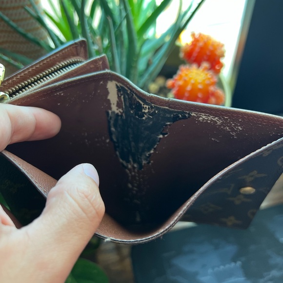 Louis Vuitton Tresor Wallet Monogram - Picture 6 of 12